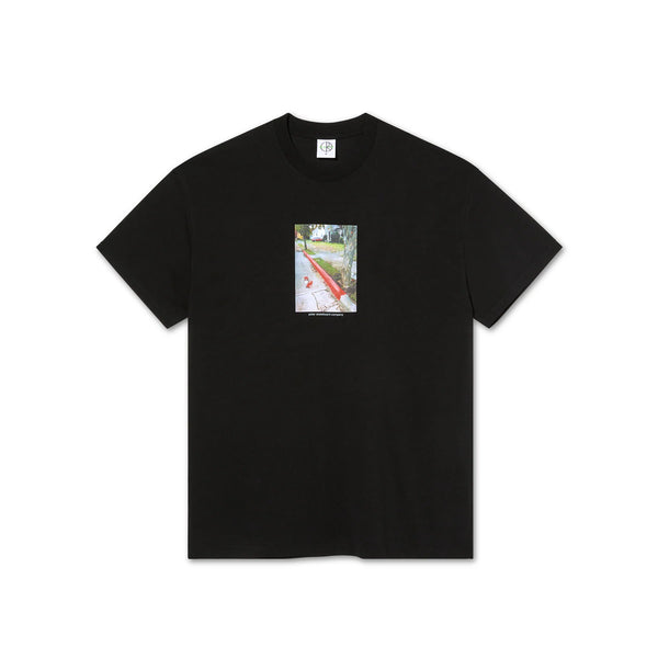 POLAR RED CURB TEE BLACK